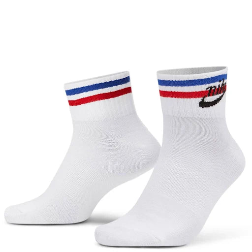 Nike Everyday Essential Ankle Socks (3 Pairs)